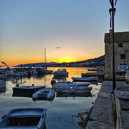 Rum i privatbostad Ela *