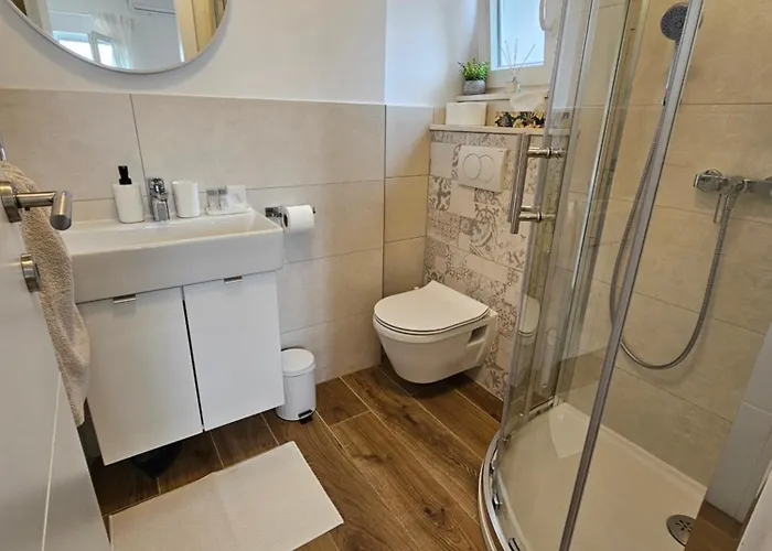 Quarto em Acomodações Particulares Ela Donji Seget